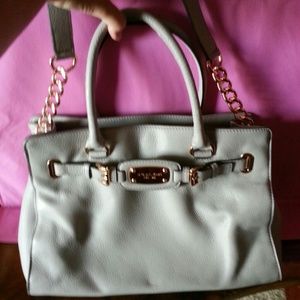 Lite grey Michael Kors Hamilton purse